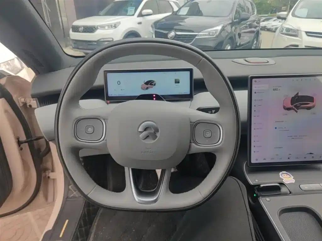 NIO ET5 2024 model 75kWh — миниатюра 11