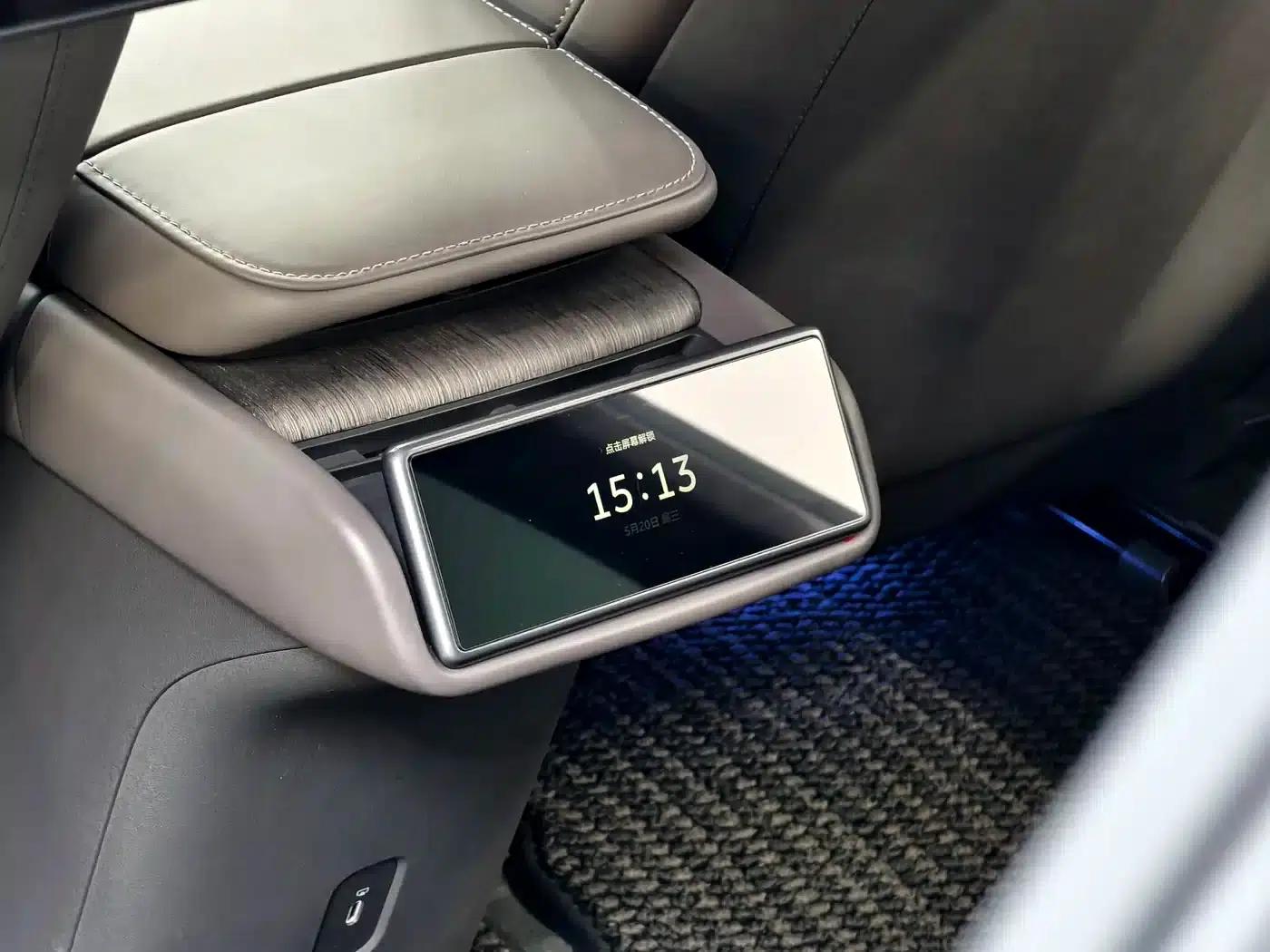 NIO ET7 2024 75kWh Executive Signature Edition — миниатюра 12
