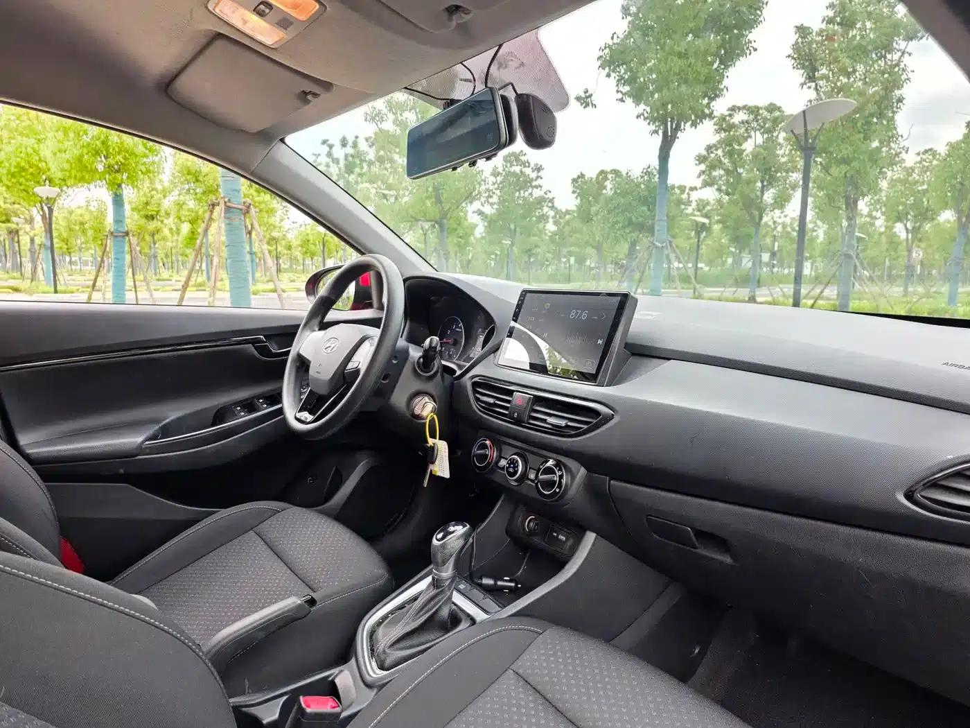 Hyundai Elantra 2020 1.6L Automatic GL Edition — миниатюра 16