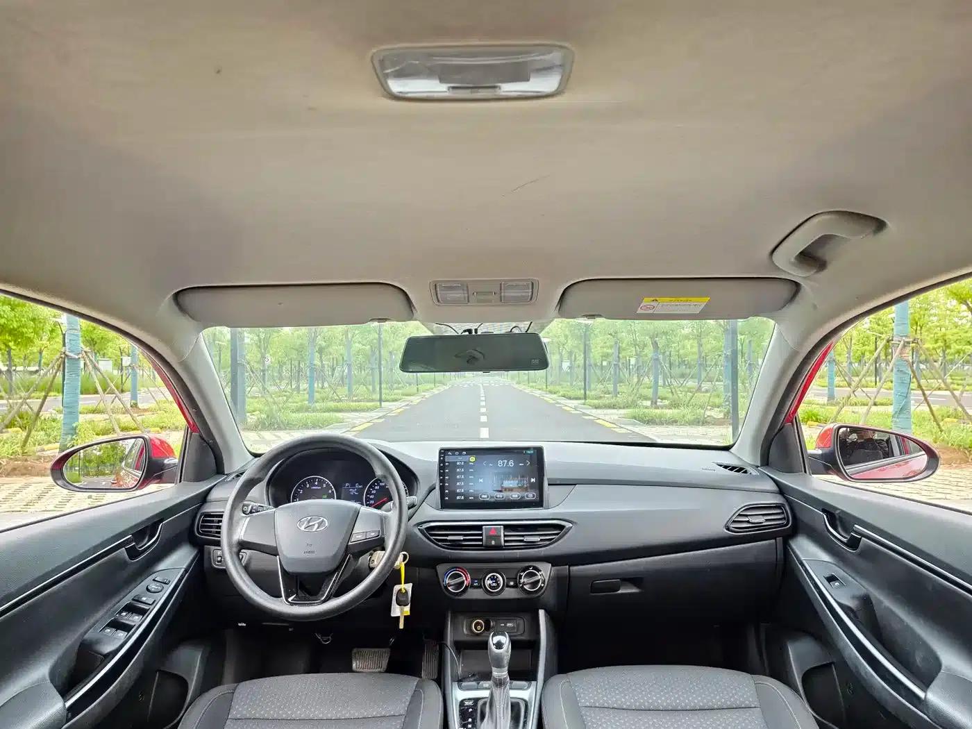 Hyundai Elantra 2020 1.6L Automatic GL Edition — миниатюра 17