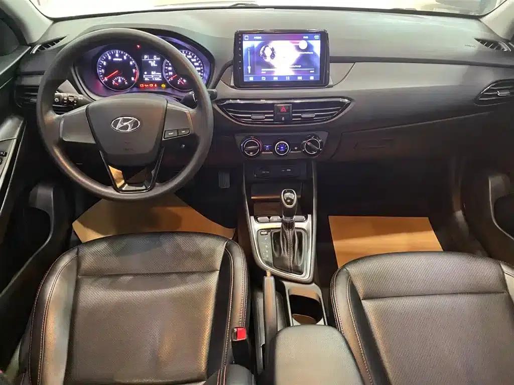 Hyundai Elantra 2020 1.6L Automatic GL Edition — миниатюра 9