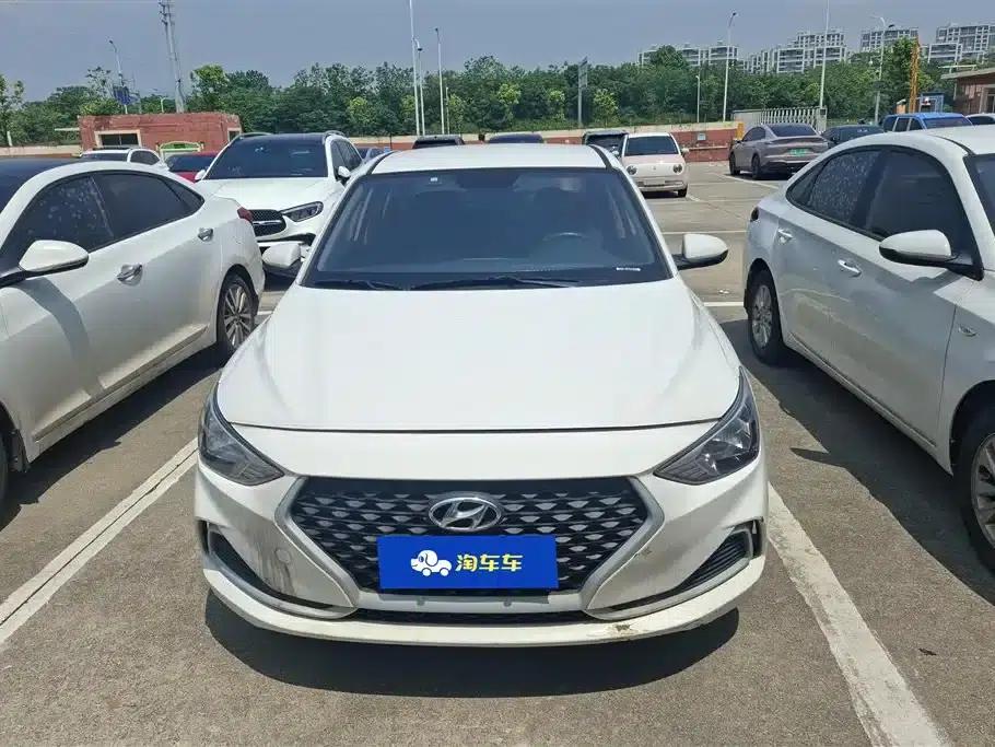 Hyundai Elantra 2020 1.6L Automatic GL Edition — миниатюра 2