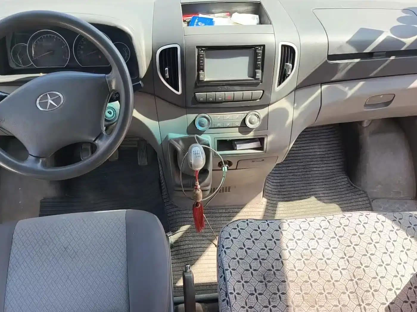 2014 Hyundai Reina 1.4L Manual Intelligent GLS — миниатюра 8