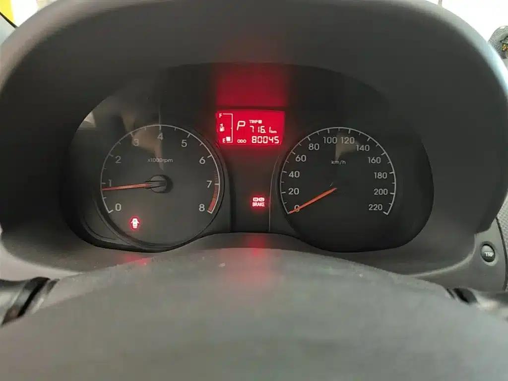 2014 Hyundai Reina 1.4L Automatic Intelligent GLS — миниатюра 12