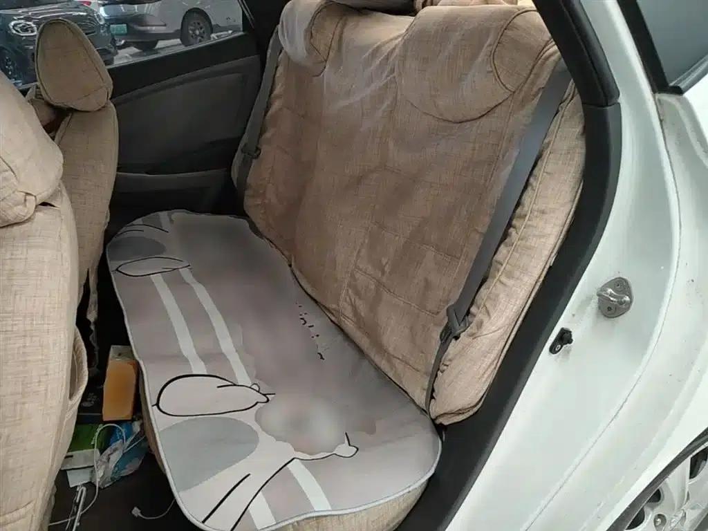 2014 Hyundai Reina 1.4L Automatic Intelligent GLS — миниатюра 17