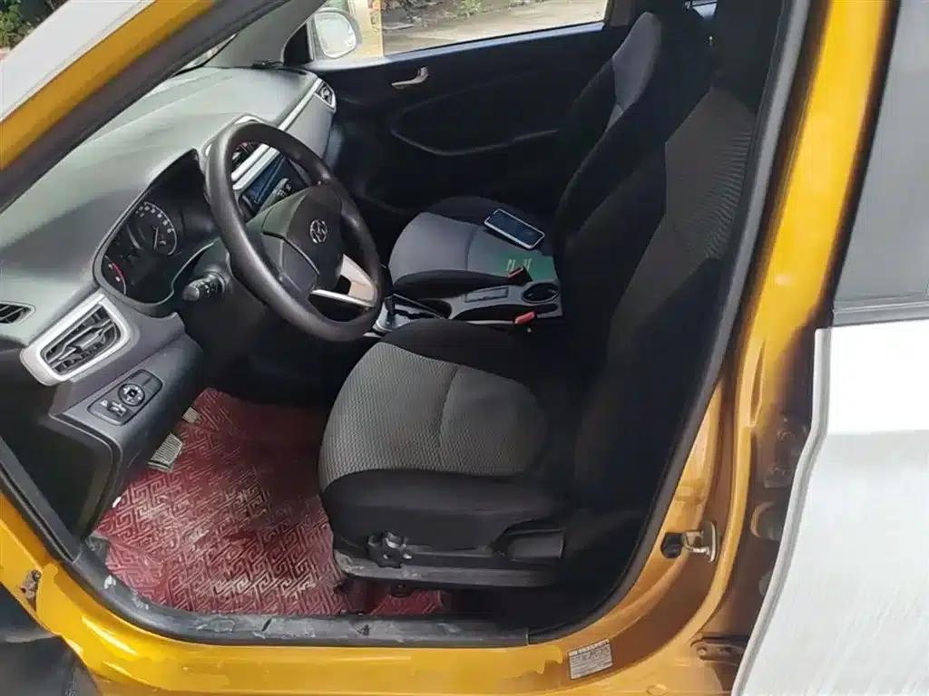 2017 Hyundai Reina 1.4L Automatic Premium Edition (National V Emission Standard) — миниатюра 15