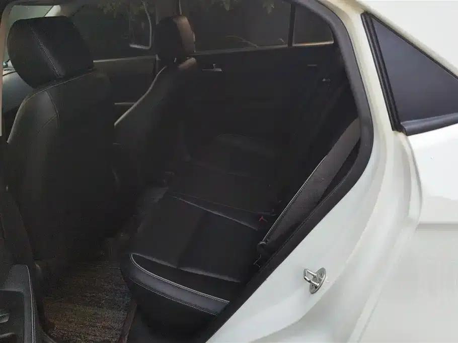 Beijing Hyundai ix25 2017 1.6L Automatic Smart Edition — миниатюра 11
