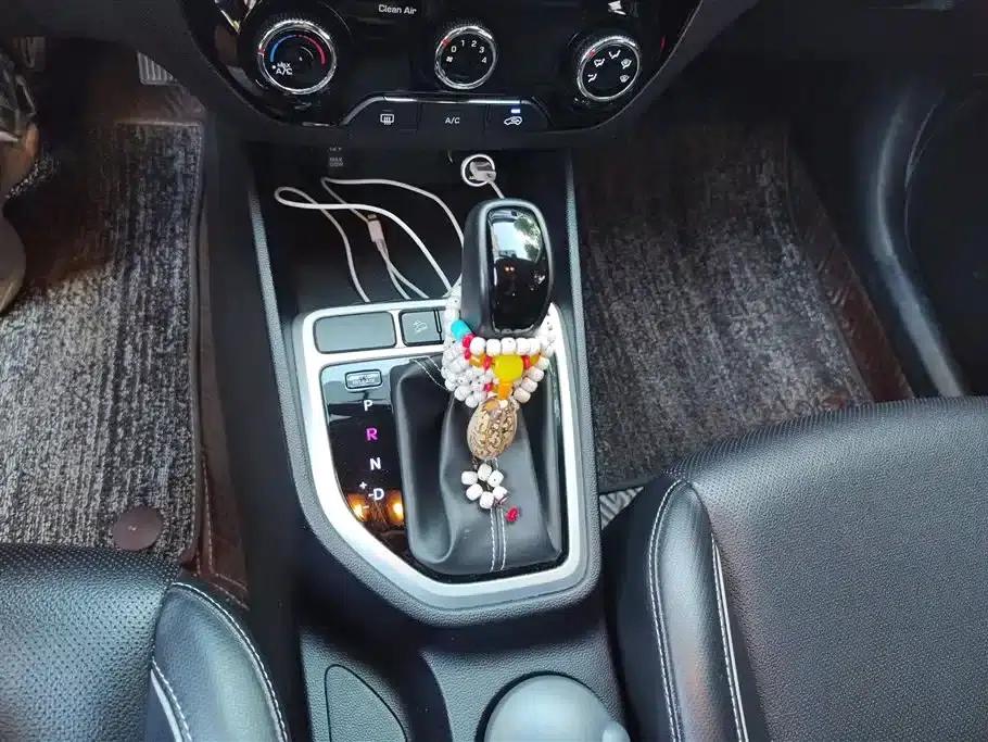 Beijing Hyundai ix25 2017 1.6L Automatic Smart Edition — миниатюра 16