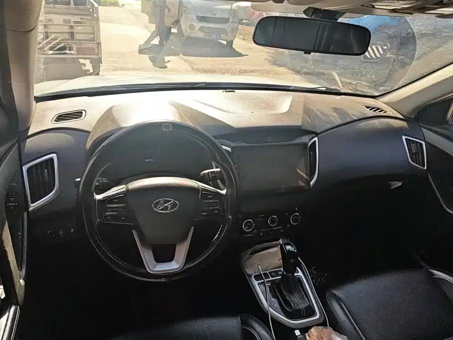 Beijing Hyundai ix25 2017 1.6L Automatic Smart Edition — миниатюра 12