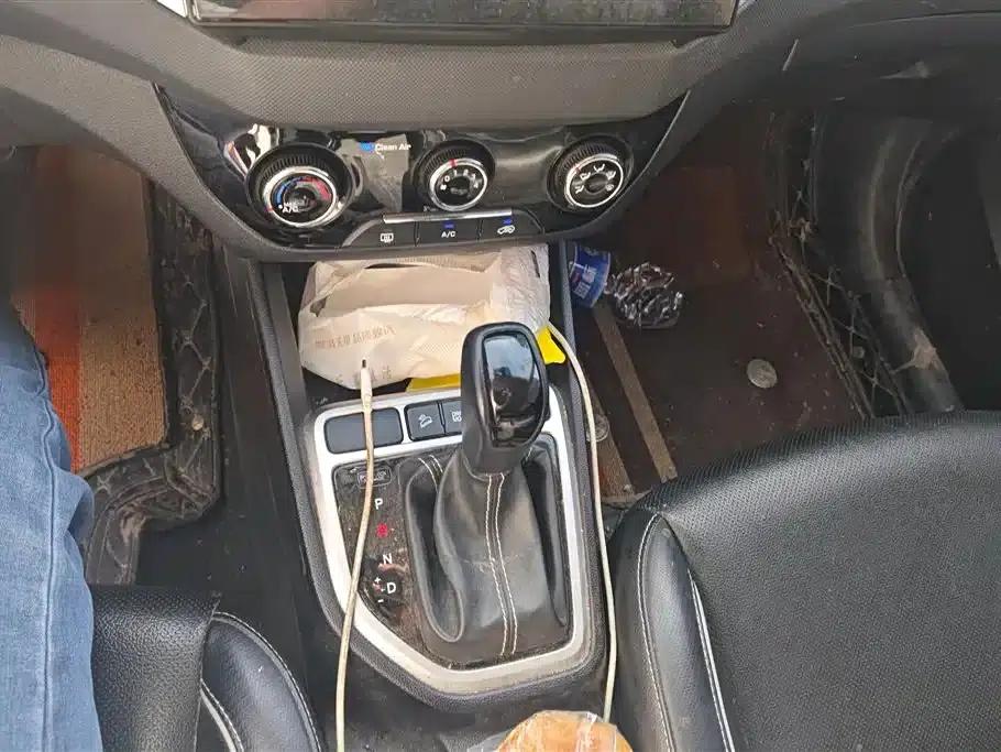 Beijing Hyundai ix25 2017 1.6L Automatic Smart Edition — миниатюра 16