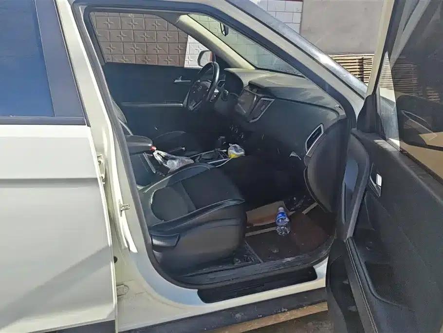 Beijing Hyundai ix25 2017 1.6L Automatic Smart Edition — миниатюра 8