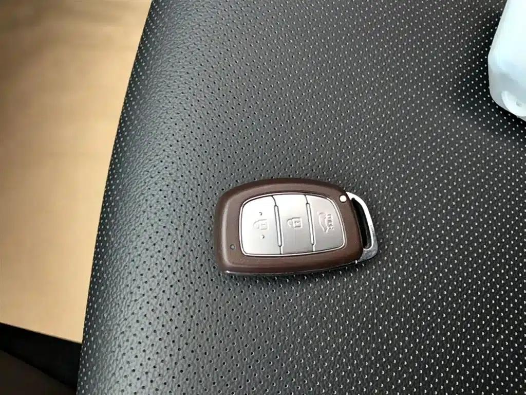 Beijing Hyundai ix25 2015 1.6L Automatic 2WD Smart GLS — миниатюра 9