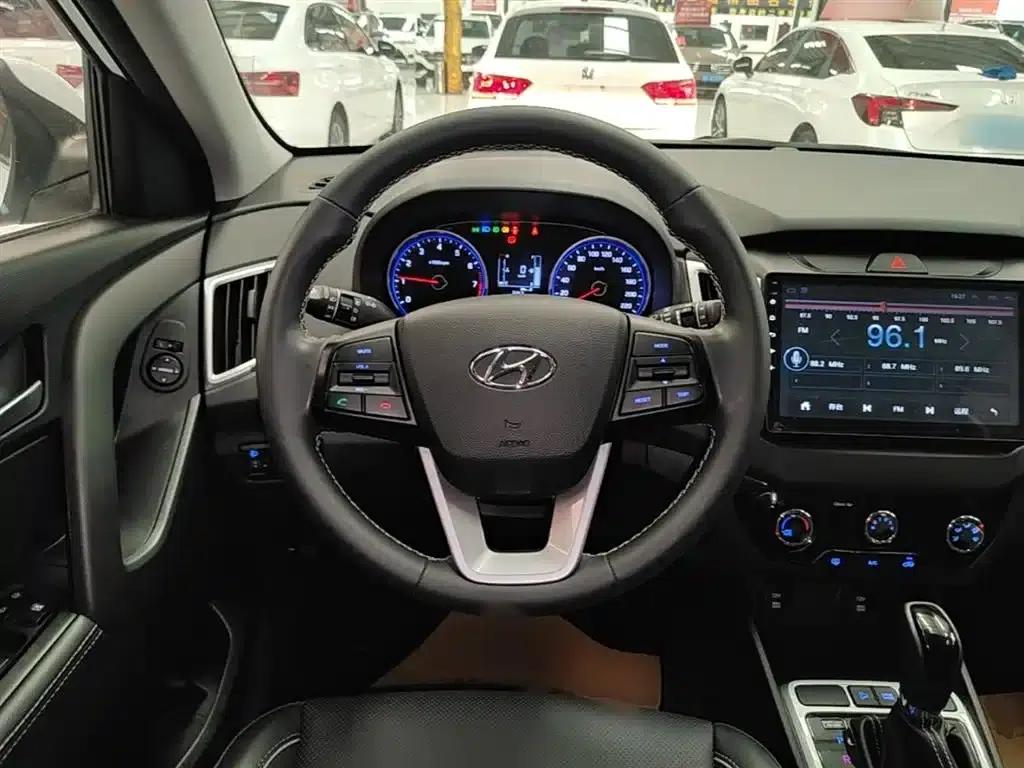 Beijing Hyundai ix25 2017 1.6L Automatic Smart Edition — миниатюра 11