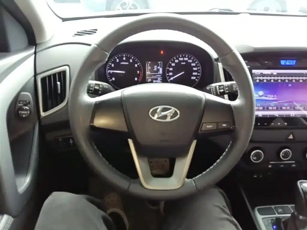 Beijing Hyundai ix25 2015 1.6L Automatic 2WD Smart GLS — миниатюра 11