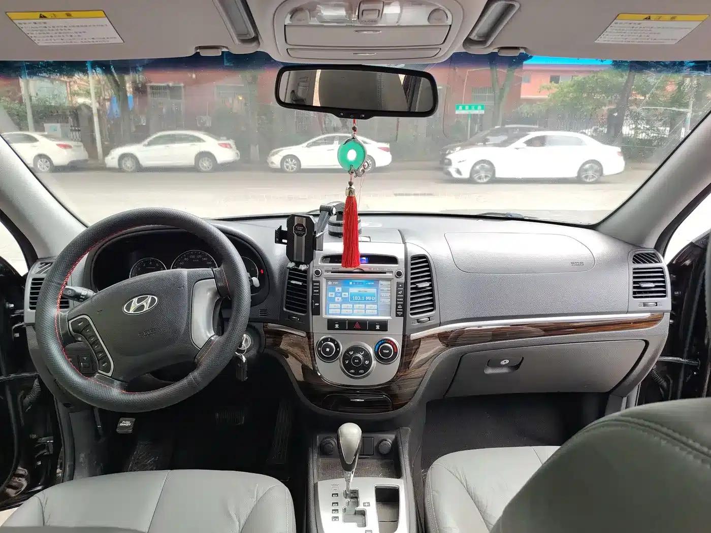 Santa Fe Classic 2012 2.4 Comfort Edition 7-Seat 4WD — миниатюра 4