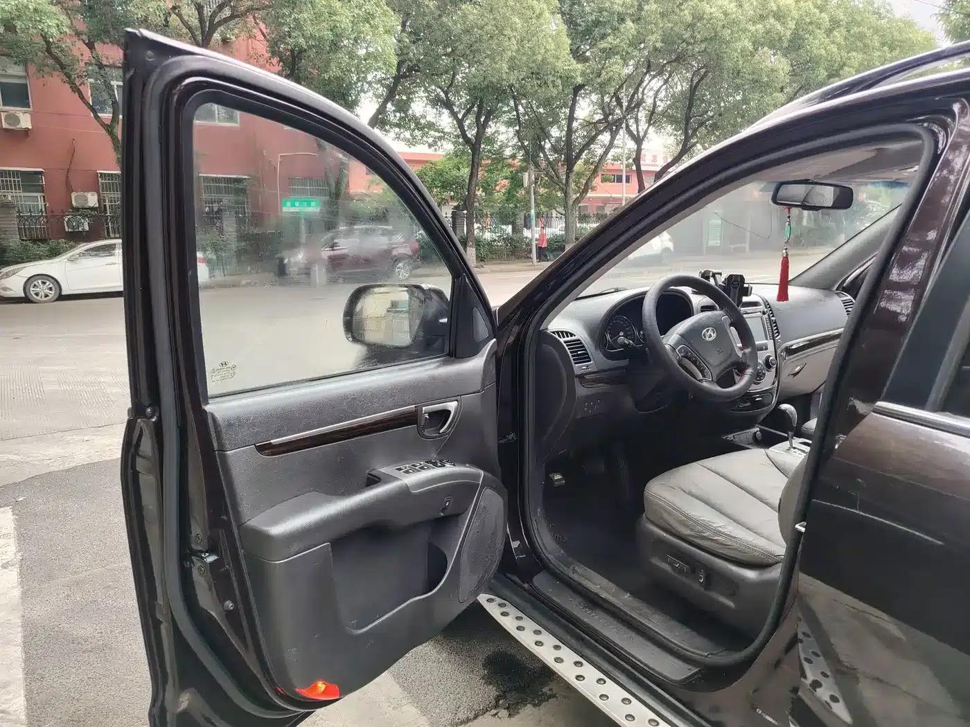 Santa Fe Classic 2012 2.4 Comfort Edition 7-Seat 4WD — миниатюра 5