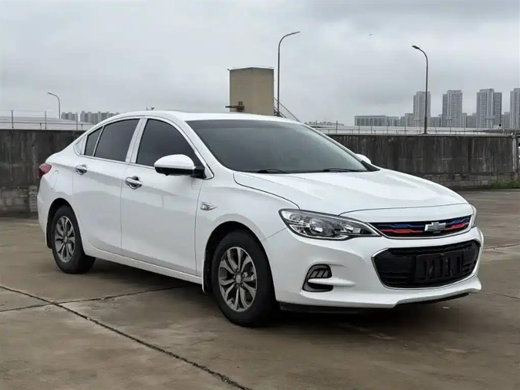 Chevrolet Cruze 2019 320 Automatic Sunroof Edition — миниатюра 3