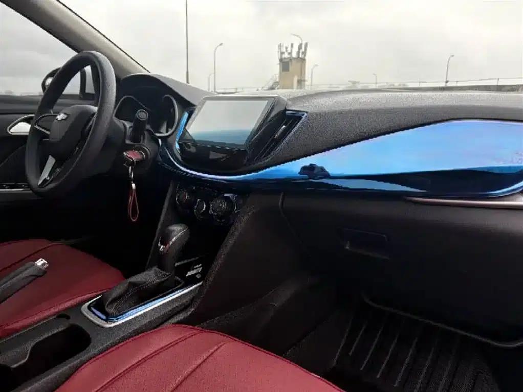 Chevrolet Cruze 2019 320 Automatic Sunroof Edition — миниатюра 4