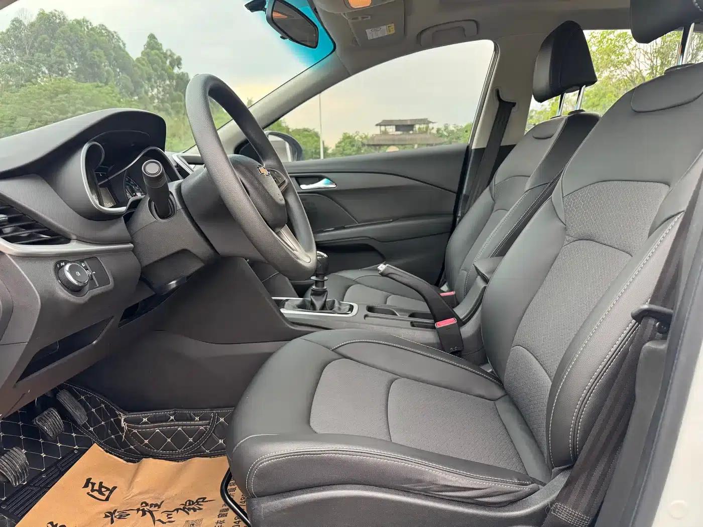Chevrolet Cruze 2016 1.5L Manual Comfort Edition — миниатюра 12