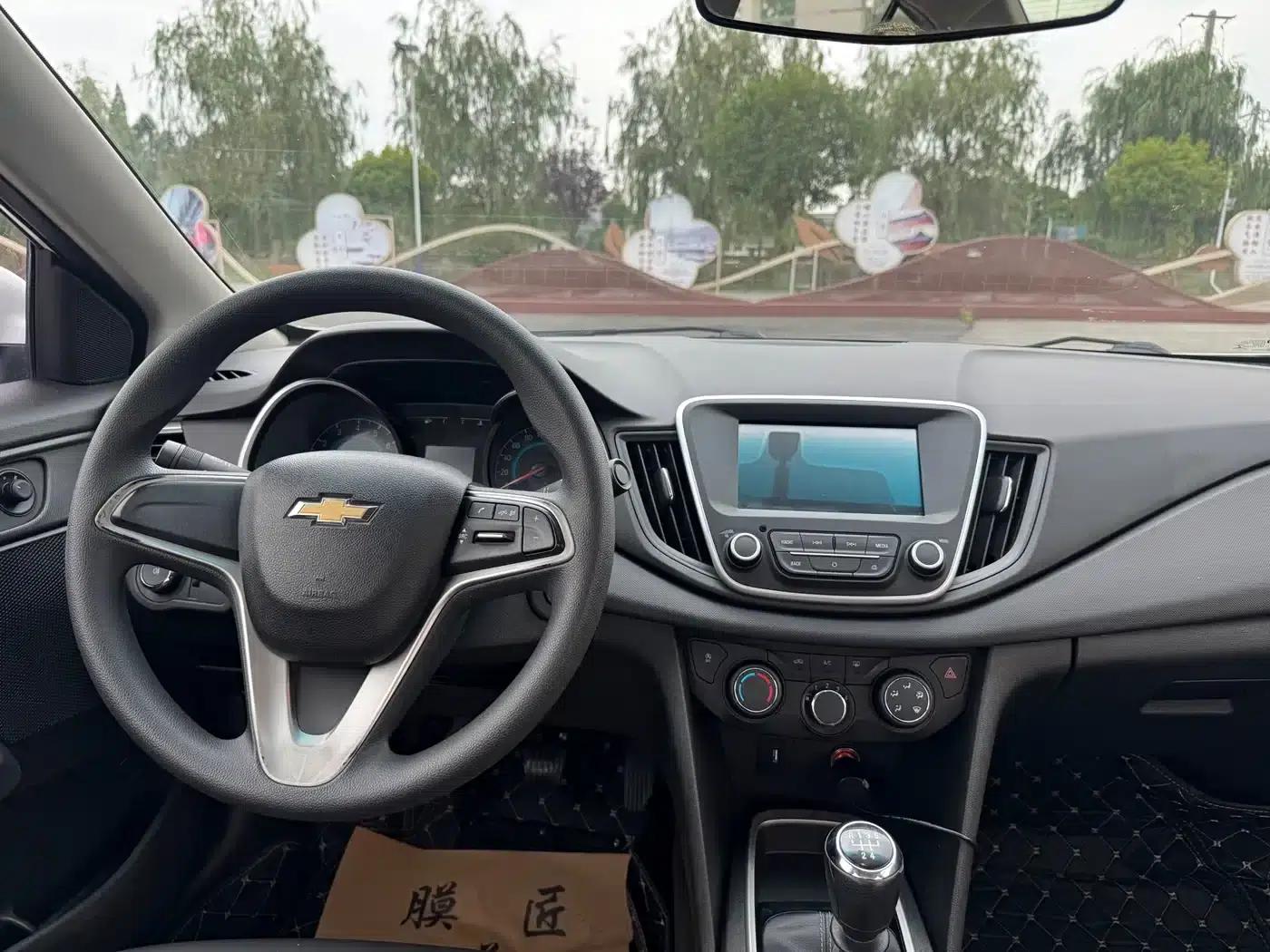 Chevrolet Cruze 2016 1.5L Manual Comfort Edition — миниатюра 17