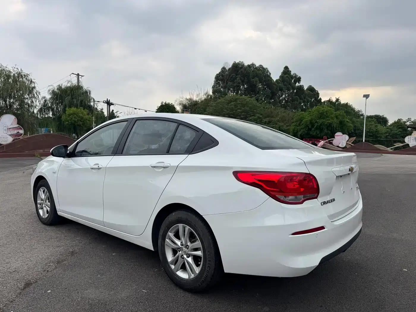 Chevrolet Cruze 2016 1.5L Manual Comfort Edition — миниатюра 5