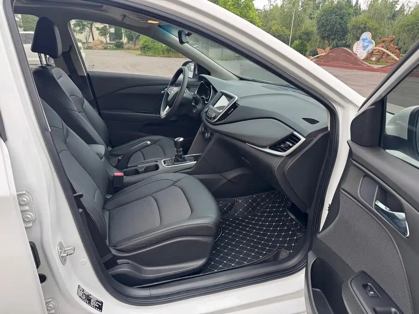 Chevrolet Cruze 2016 1.5L Manual Comfort Edition — миниатюра 9