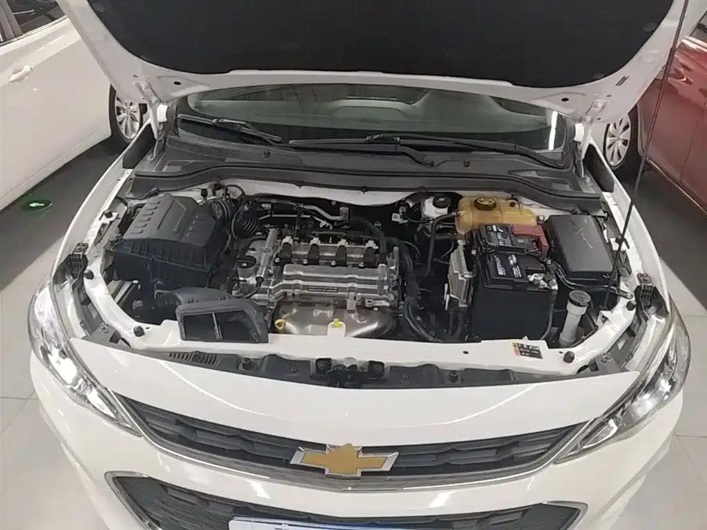 Chevrolet Cruze 2019 320 Automatic Sunroof Edition — миниатюра 20