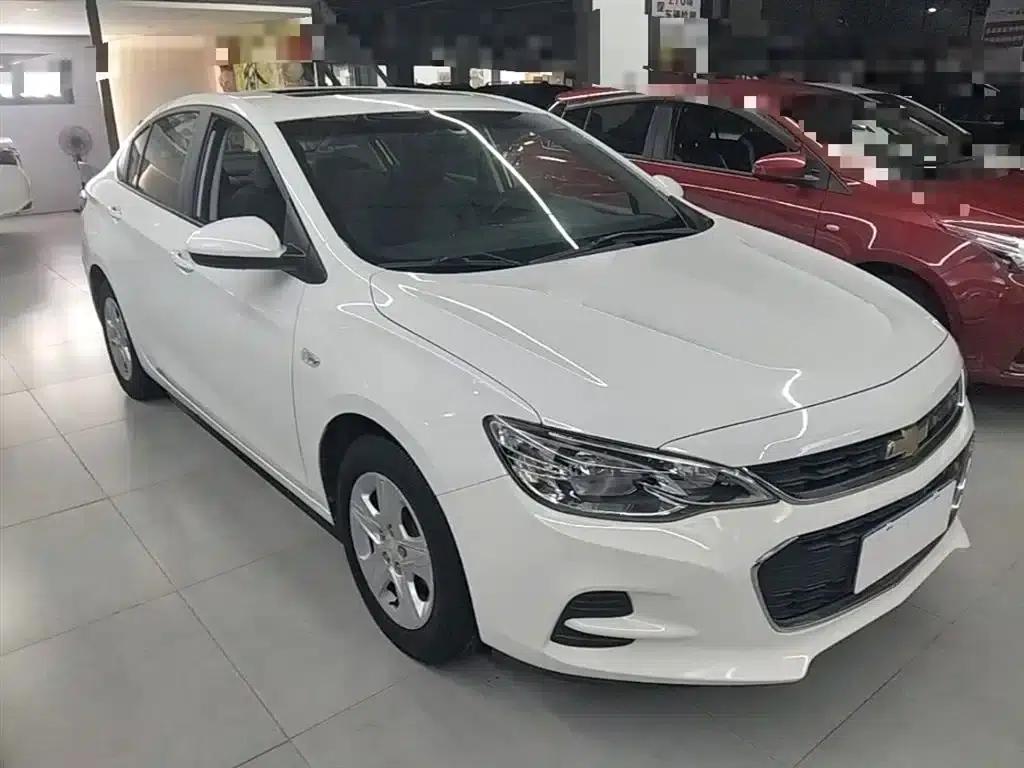 Chevrolet Cruze 2019 320 Automatic Sunroof Edition — миниатюра 4
