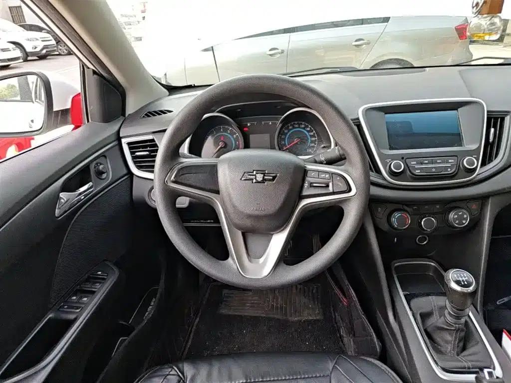 Chevrolet Cruze 2019 320 Manual Comfort Edition — миниатюра 11