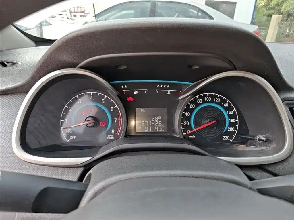 Chevrolet Cruze 2019 320 Manual Comfort Edition — миниатюра 12