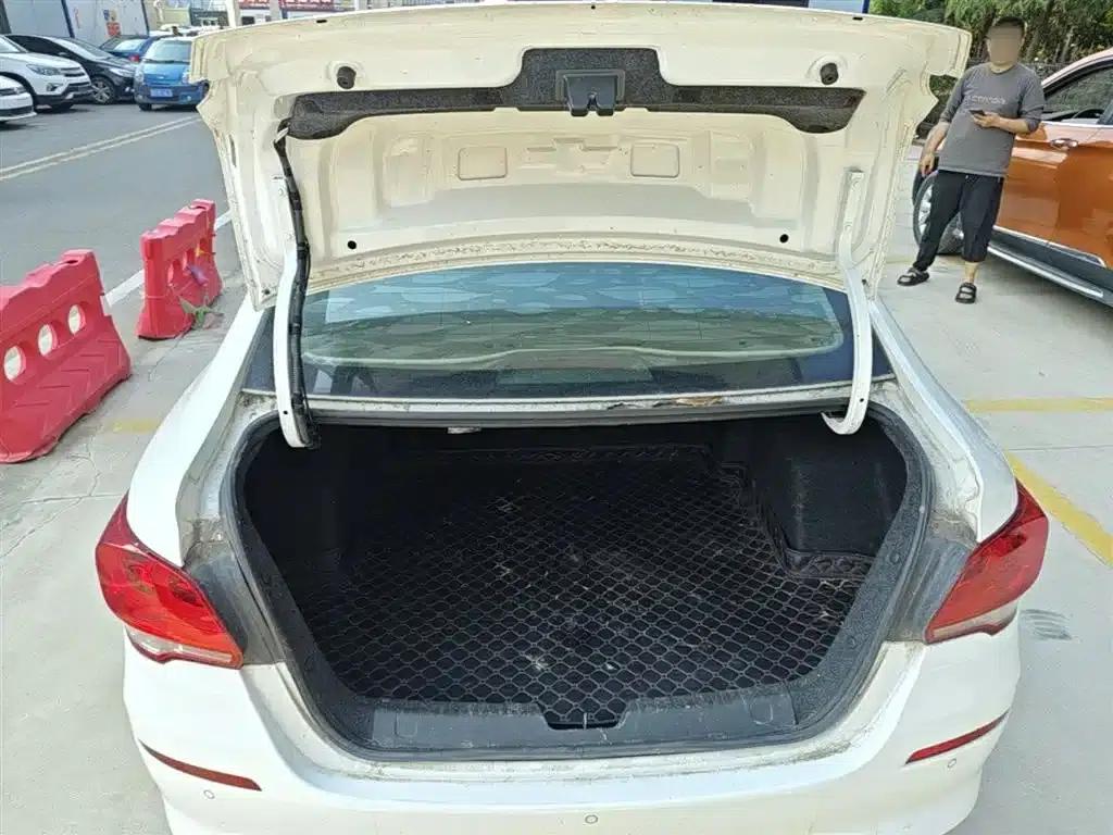 Chevrolet Cruze 2019 320 Manual Comfort Edition — миниатюра 19