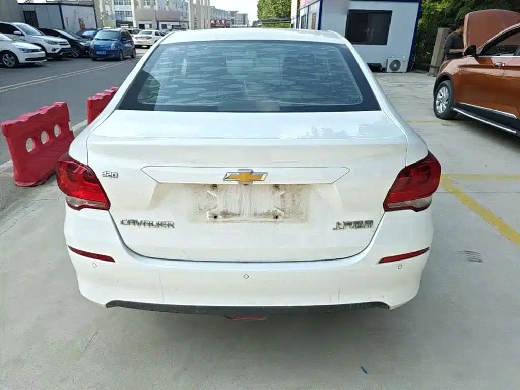 Chevrolet Cruze 2019 320 Manual Comfort Edition — миниатюра 6