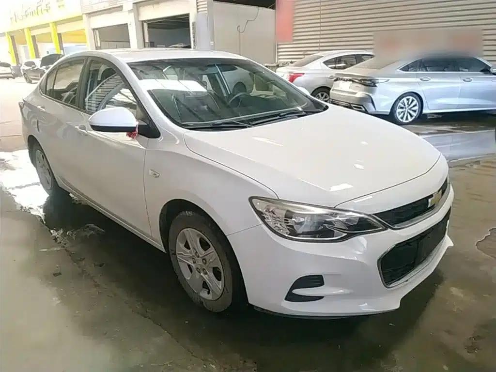 Chevrolet Cruze 2019 320 Automatic Sunroof Edition — миниатюра 4