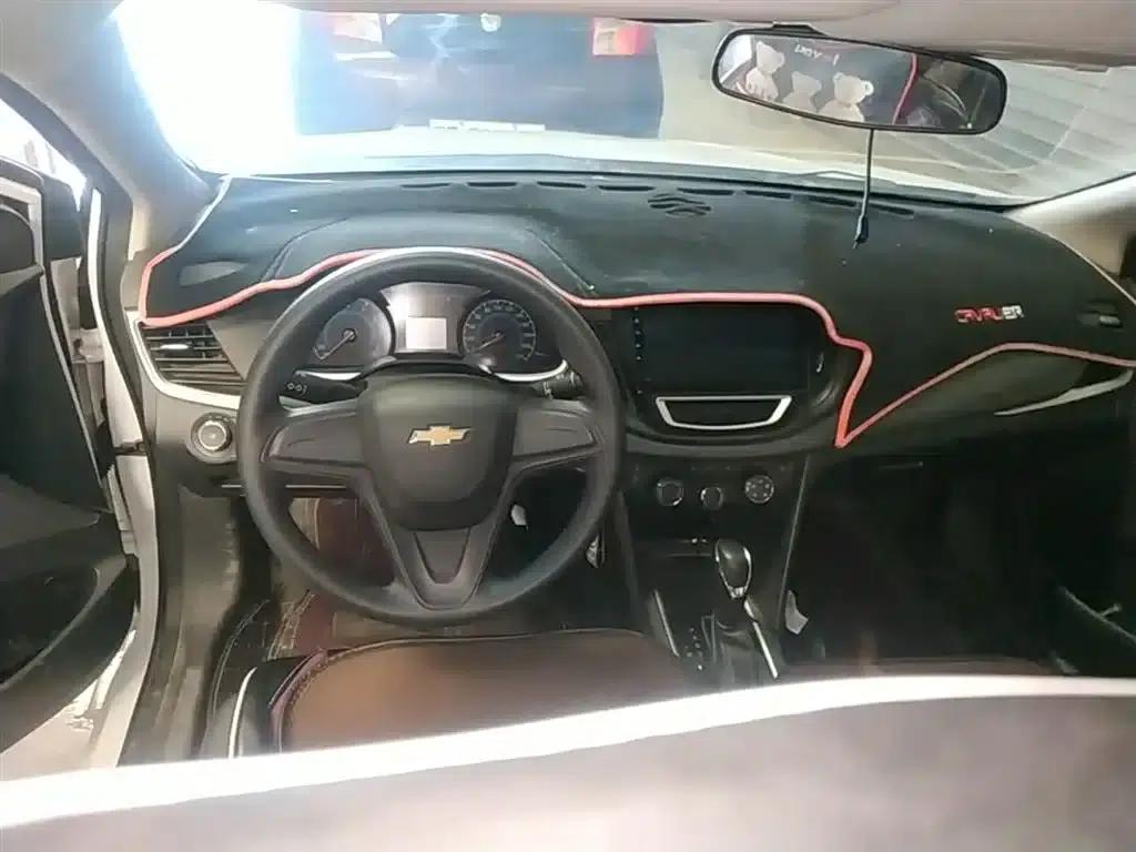 Chevrolet Cruze 2019 320 Automatic Sunroof Edition — миниатюра 10