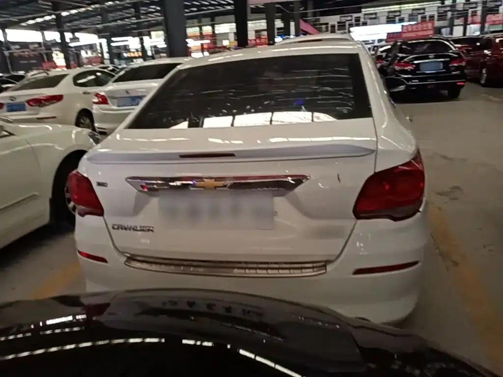 Chevrolet Cruze 2019 320 Automatic Sunroof Edition — миниатюра 6