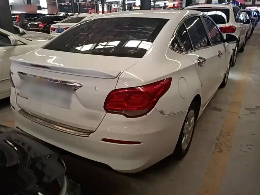 Chevrolet Cruze 2019 320 Automatic Sunroof Edition — миниатюра 7