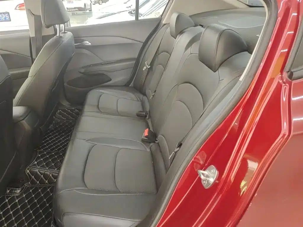 Chevrolet Cruze 2019 320 Automatic Comfort Edition — миниатюра 17