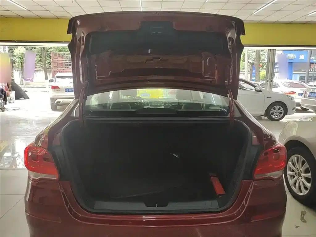 Chevrolet Cruze 2019 320 Automatic Comfort Edition — миниатюра 19