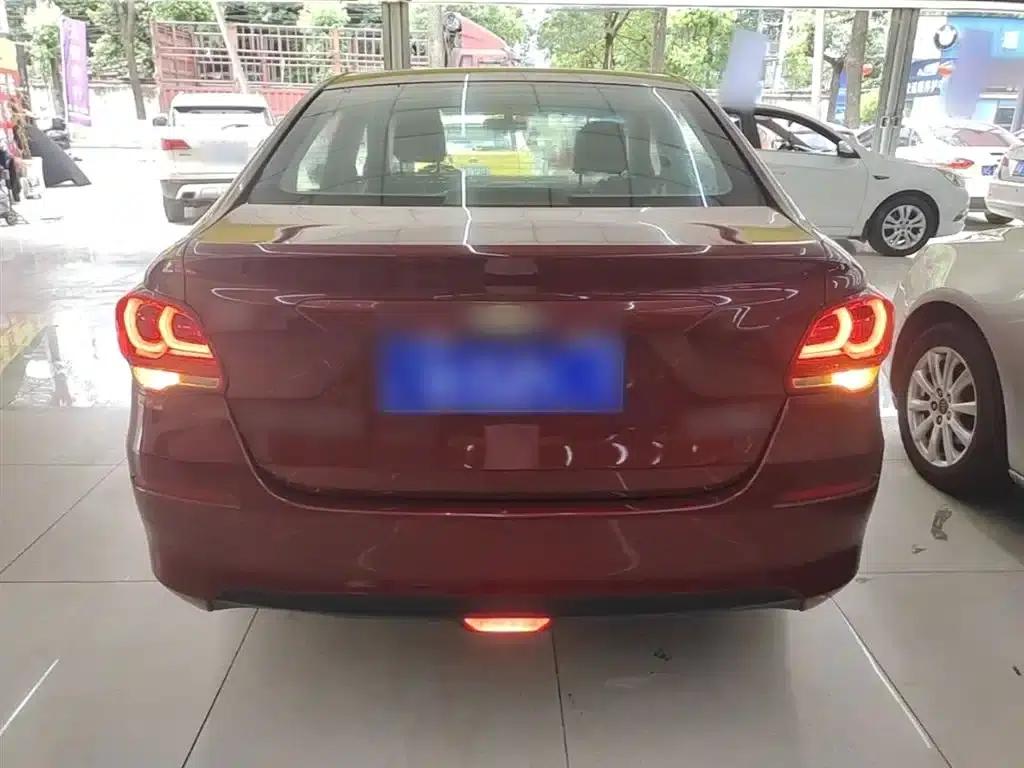 Chevrolet Cruze 2019 320 Automatic Comfort Edition — миниатюра 6