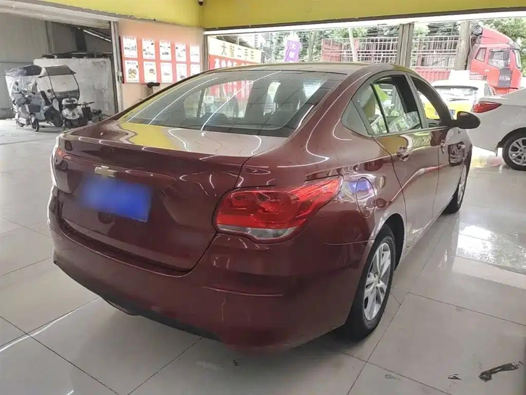 Chevrolet Cruze 2019 320 Automatic Comfort Edition — миниатюра 7