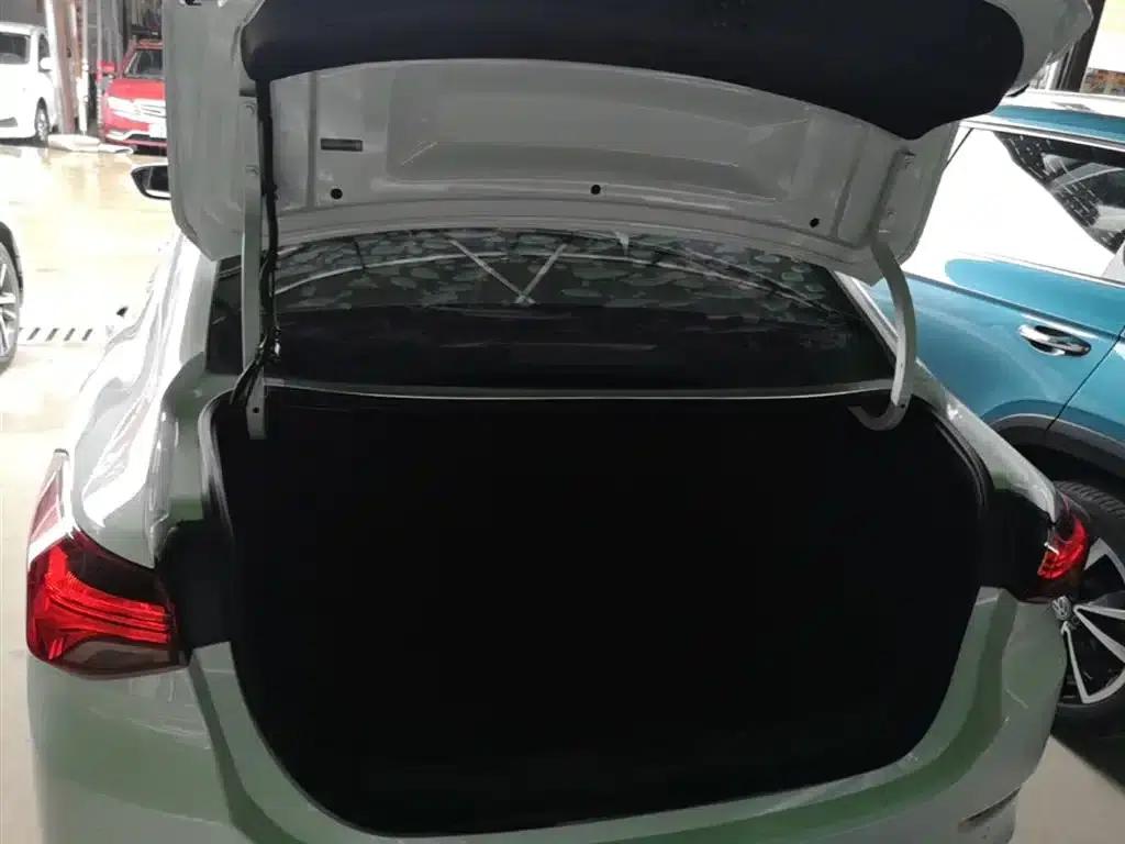 Chevrolet Cruze 2020 325T Automatic Comfort Edition — миниатюра 19