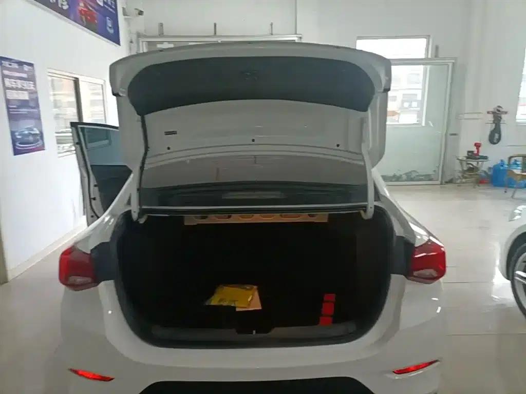 Chevrolet Cruze 2020 Redline 325T Automatic Comfort Edition (China VI Emission Standard) — миниатюра 19