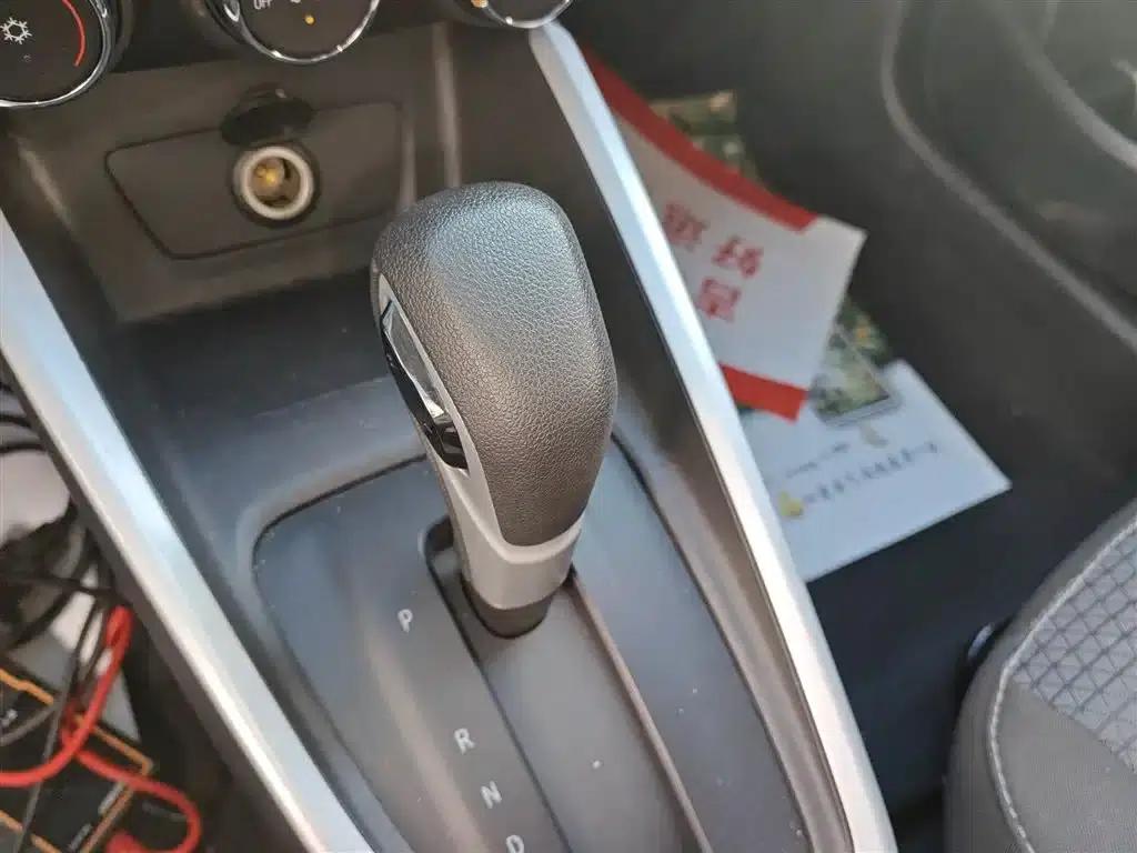 Chevrolet Cruze 2021 325T Automatic Comfort Edition — миниатюра 11