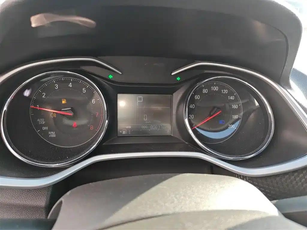 Chevrolet Cruze 2021 325T Automatic Comfort Edition — миниатюра 9
