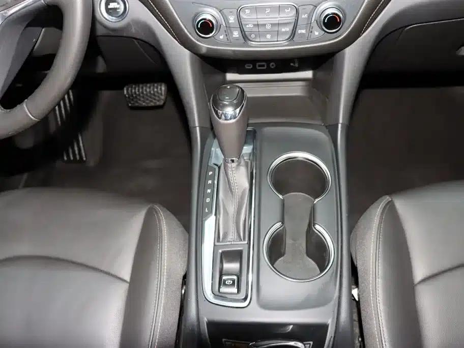 Equinox 2019 535T Automatic Premier Edition (China VI Emission Standard) — миниатюра 15