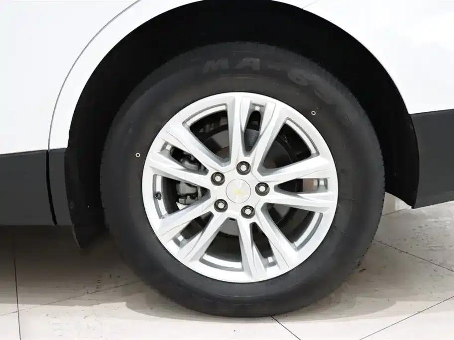 Equinox 2019 535T Automatic Premier Edition (China VI Emission Standard) — миниатюра 20