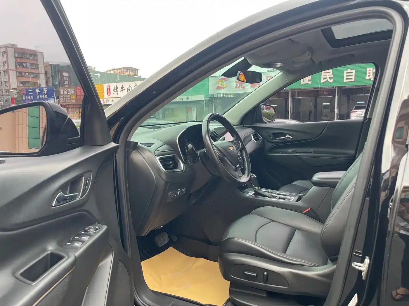 2018 Chevrolet Equinox RS 550T AWD Cross Edition — миниатюра 9