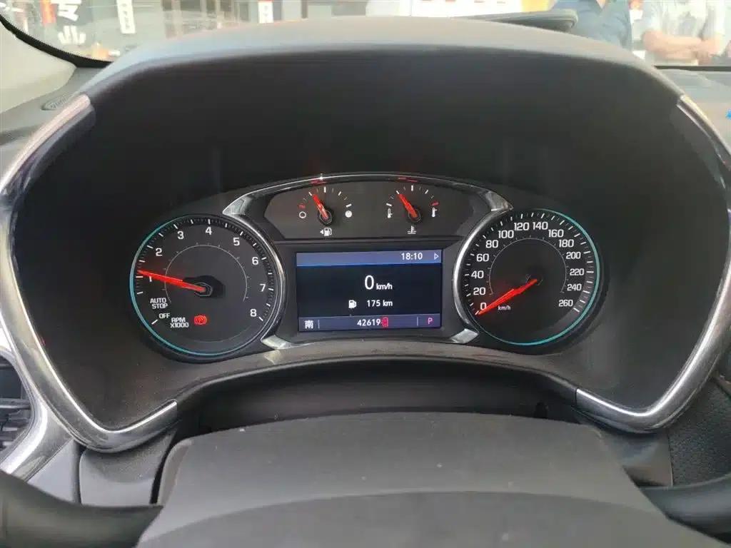 2018 Chevrolet Equinox Redline 550T AWD RS — миниатюра 8