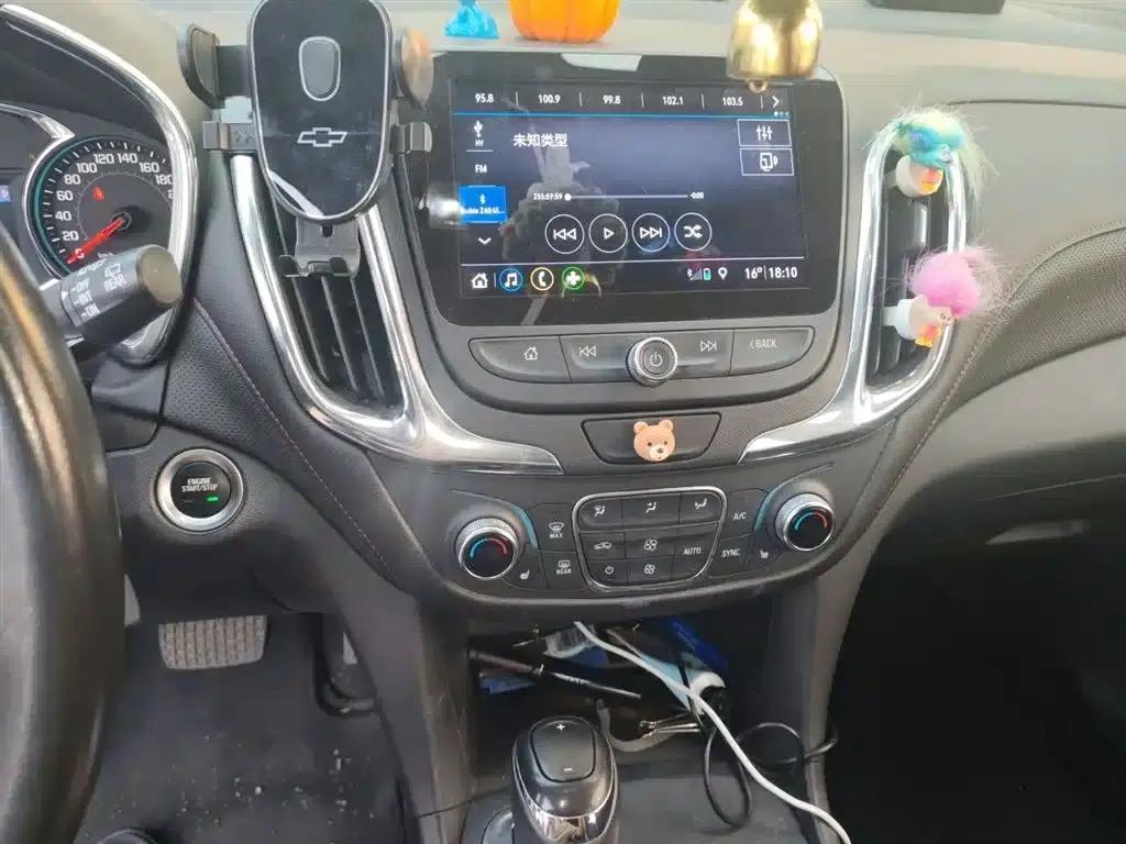 2018 Chevrolet Equinox Redline 550T AWD RS — миниатюра 10