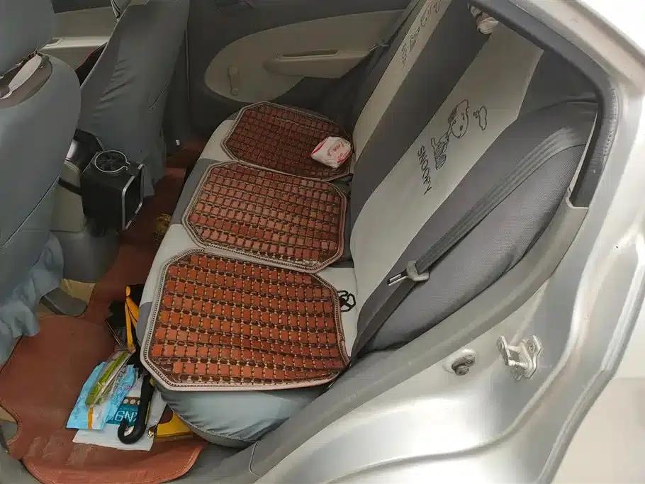 Chevrolet Sail 2011 Sedan 1.4L Manual Happiness Edition — миниатюра 11